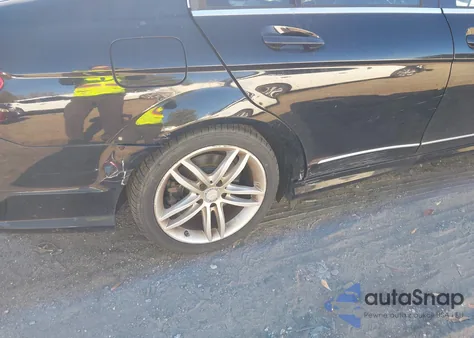 2014 Mercedes-Benz C 300 Sport 4Matic из США, поврежденный, VIN WDDGF8AB9EG249719